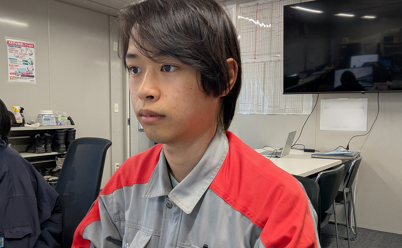技術社員：D