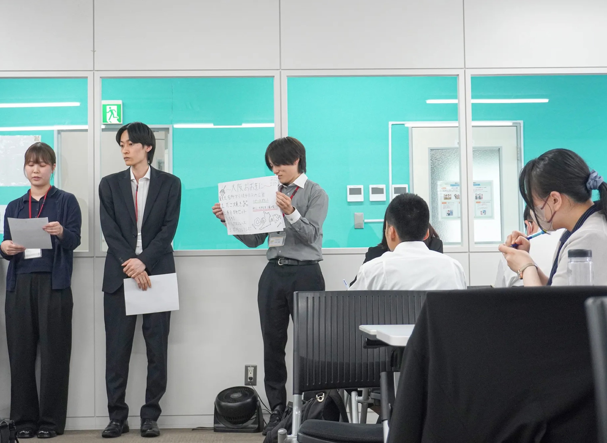 研修生が講師役となり、プログラムを考える。実践を通じて、主体的に動くことの大切さをあらためて学ぶ