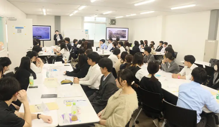 新卒1年目の国家資格取得者数が前年比2.2倍！社会人になってからの勉強習慣をサポート